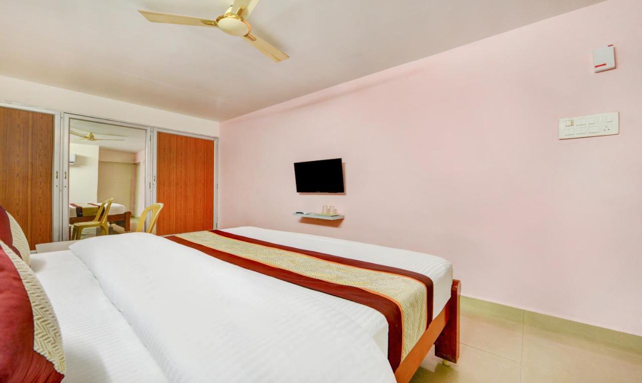 Salbala Inn - Near Alrport Ченнаї Екстер'єр фото